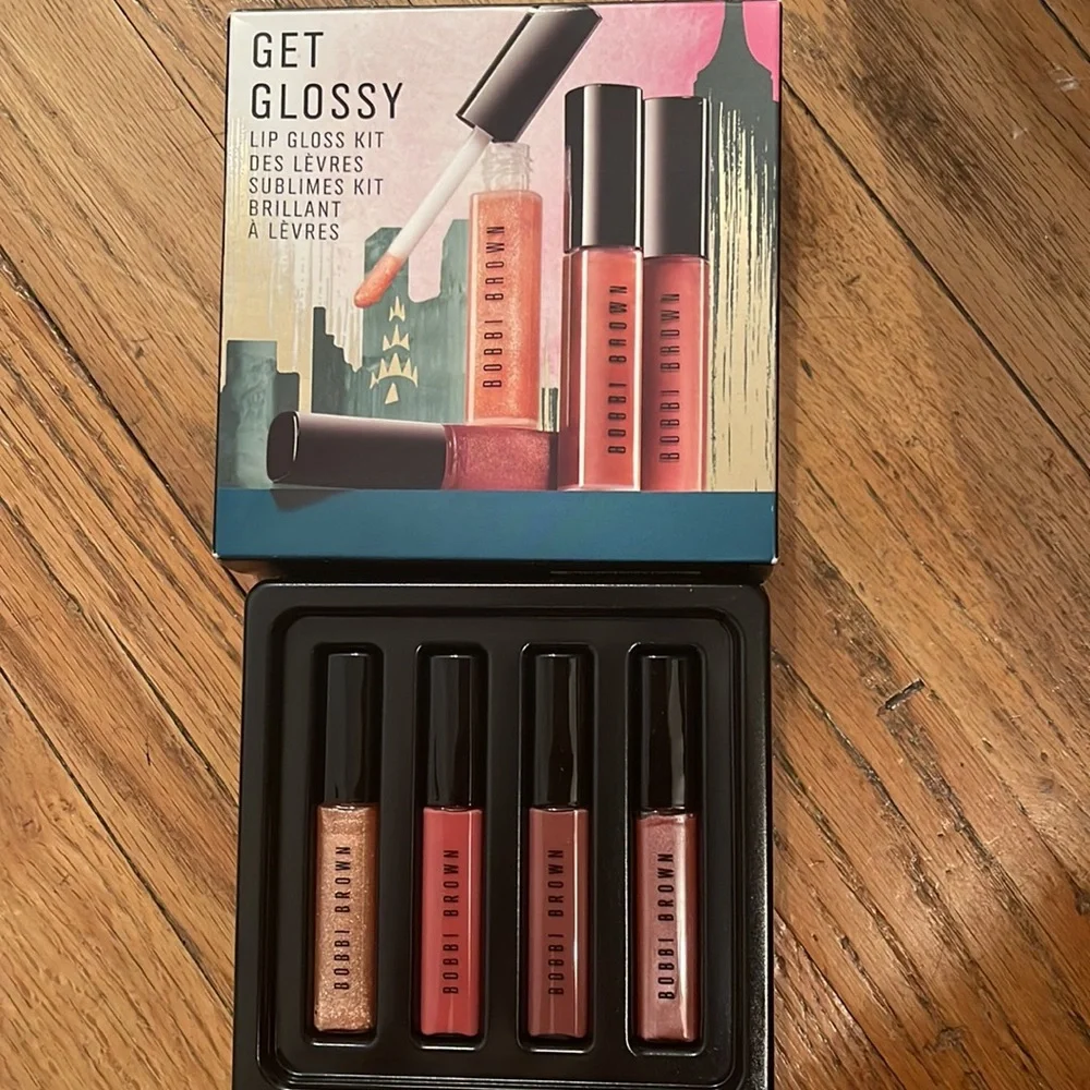 Bobbi Brown Get Glossy Lip Gloss Kit